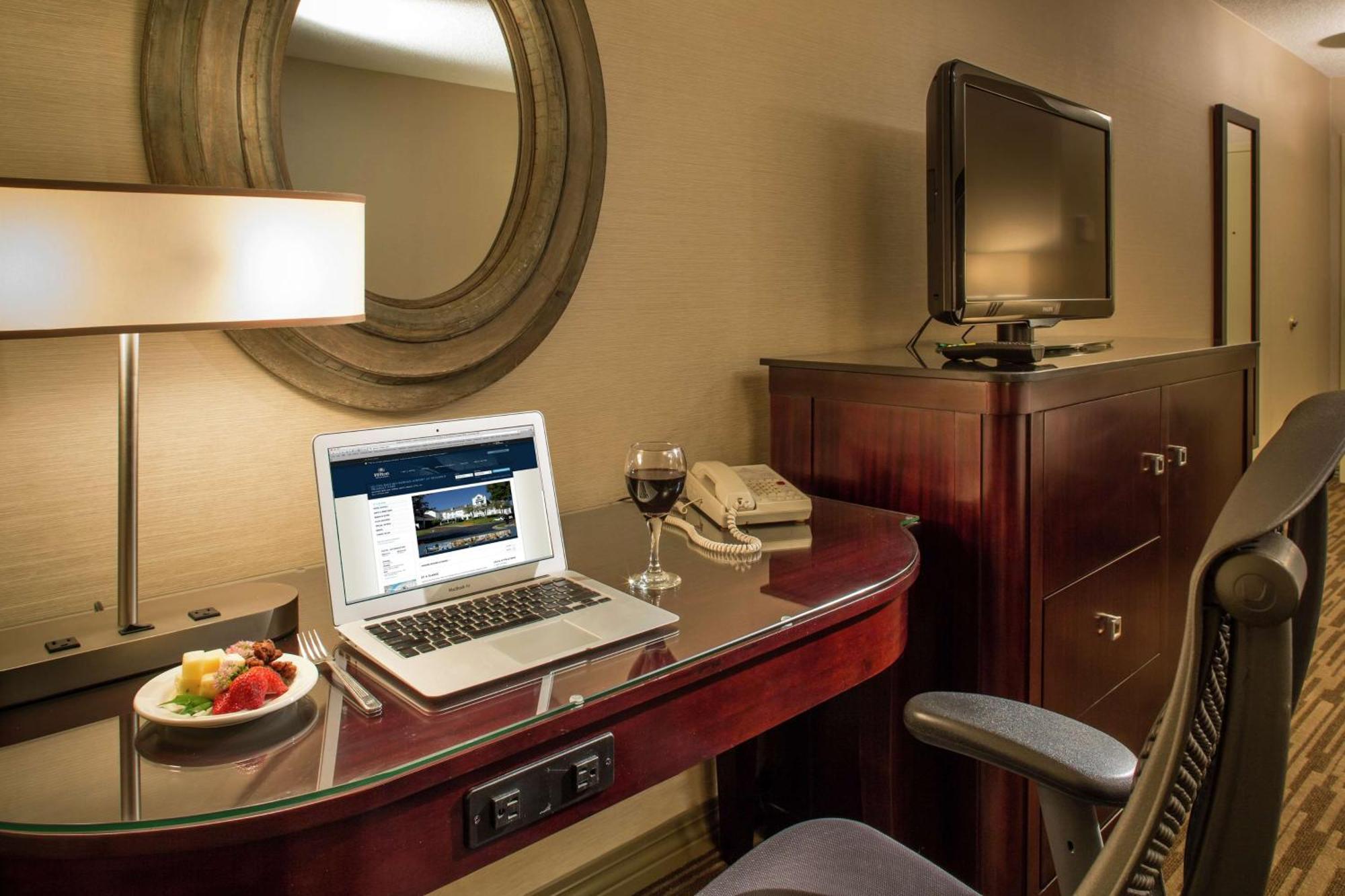 Doubletree By Hilton Raleigh Airport At Research Triangle Park 4*