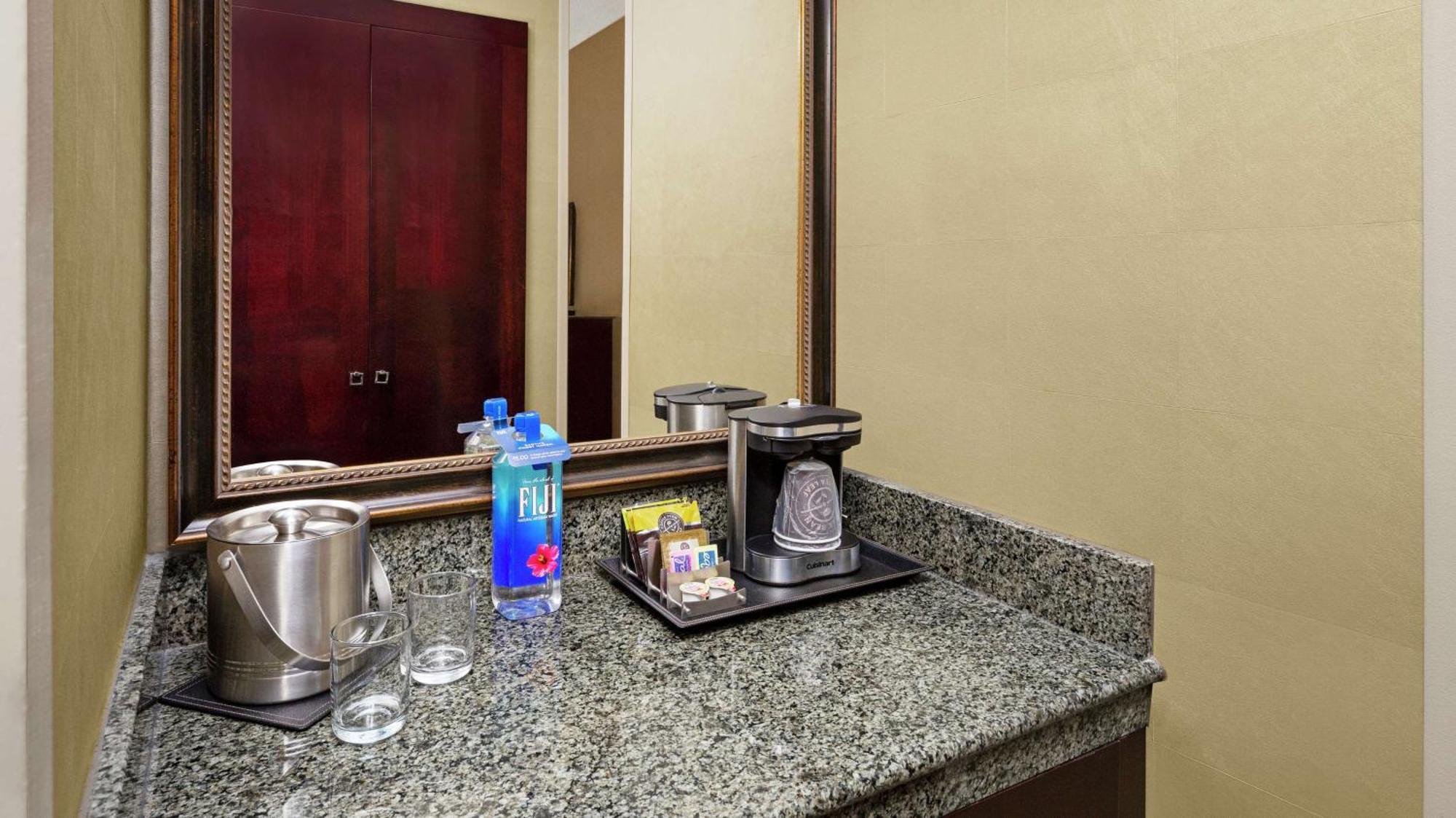 Doubletree By Hilton Raleigh Airport At Research Triangle Park 4* Durham