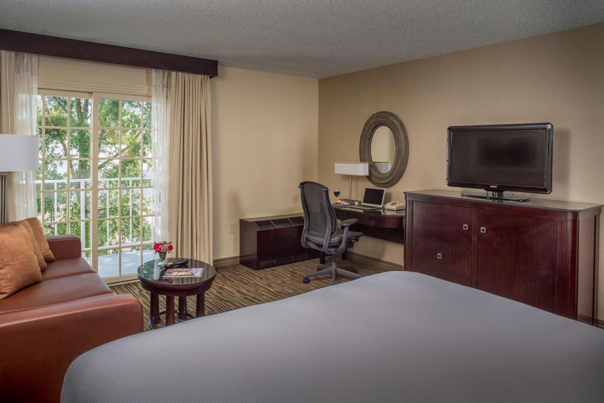Doubletree By Hilton Raleigh Airport At Research Triangle Park 4*