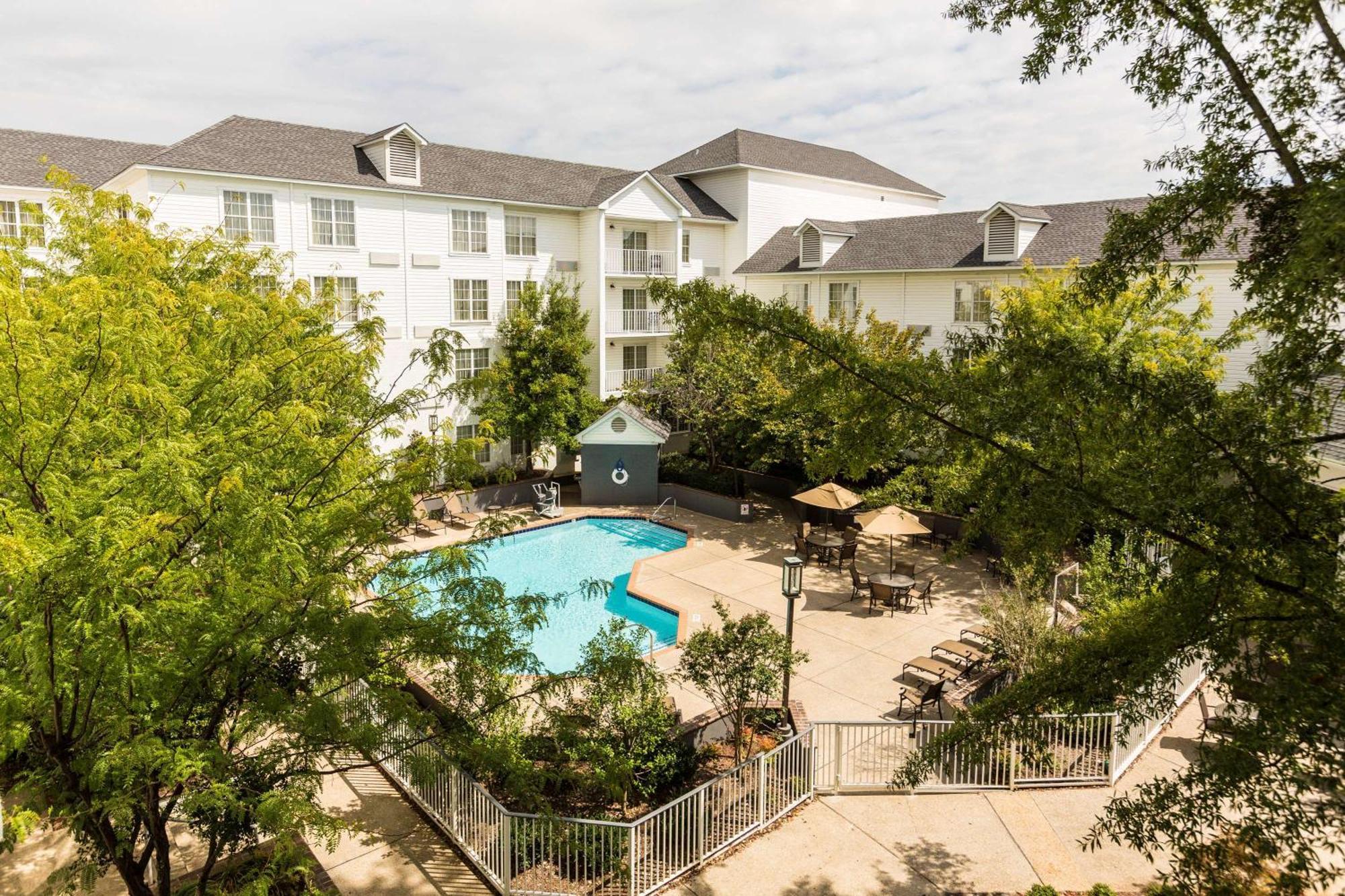 Doubletree By Hilton Raleigh Airport At Research Triangle Park 4*